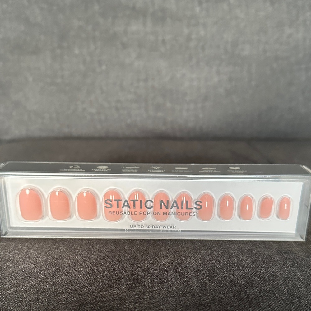 Static Nails Reusable Pop-On Manicures